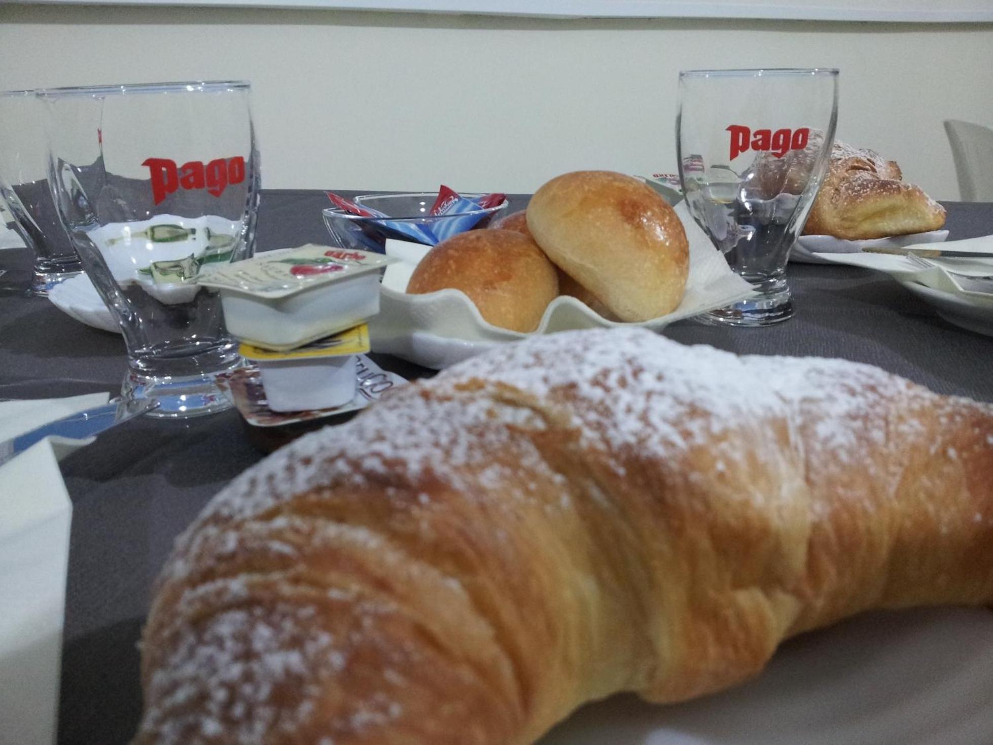 Happy Hotel Battipaglia