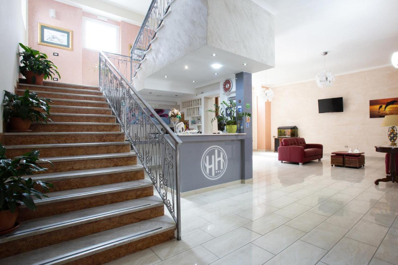 Happy Hotel Battipaglia